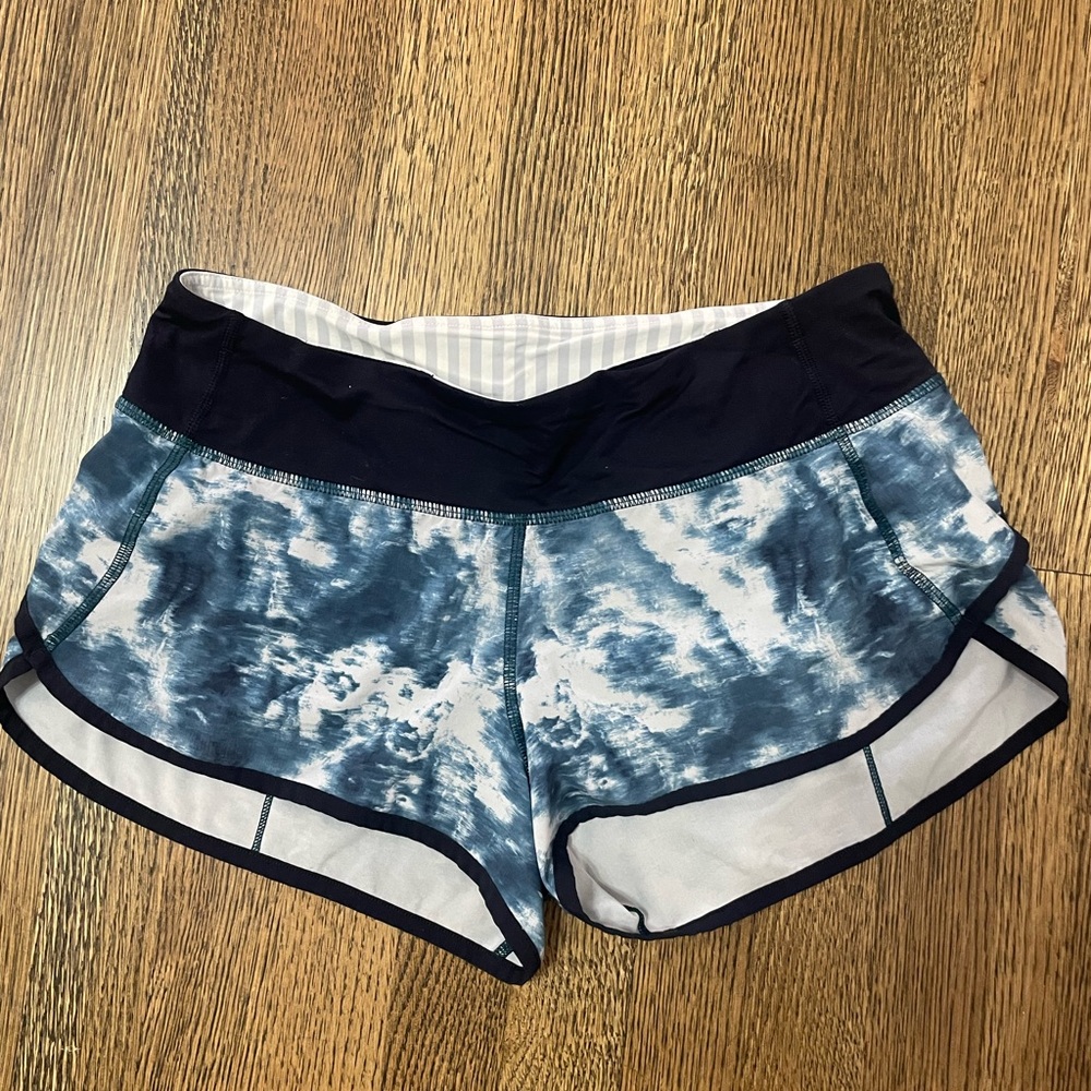 lululemon athletica Speed Up Low-Rise Lined Short 2.5”